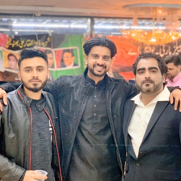 Meet your Posher, Ali - Picture 2 of 2